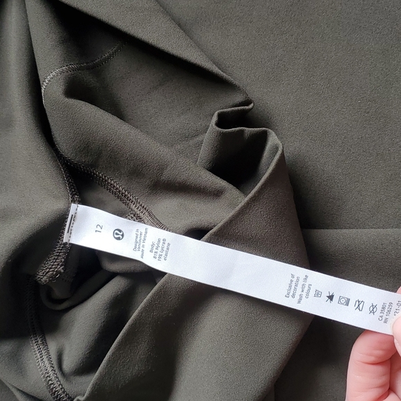 *Small Pull* Lululemon Align High-rise Pant 28" Dark Olive - Picture 4 of 14